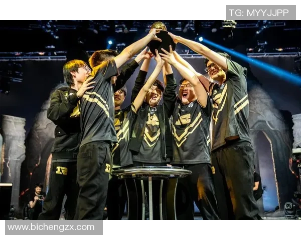 RNG转型之路的纪实探索与荣耀重塑之旅 RNG转型之路的纪实探索与荣耀重塑之旅