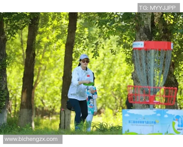 飞盘运动的魅力与挑战张强分享他的飞盘生涯与成长故事 飞盘运动的魅力与挑战张强分享他的飞盘生涯与成长故事