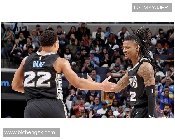 2018年11月6日灰熊与勇士激战回顾球迷热议精彩瞬间与关键时刻