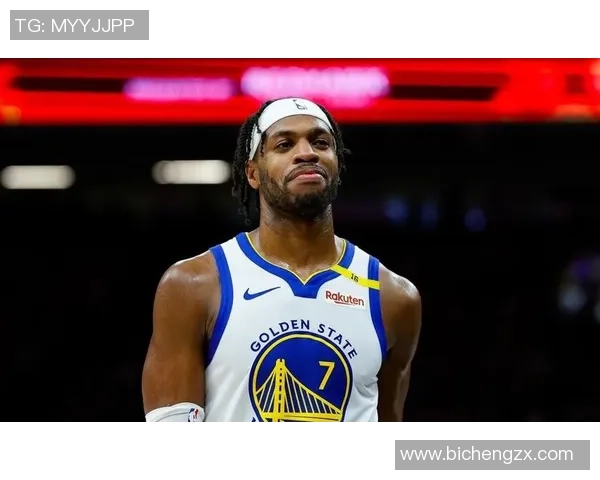 勇士与国王激战回放精彩瞬间分析及赛后点评