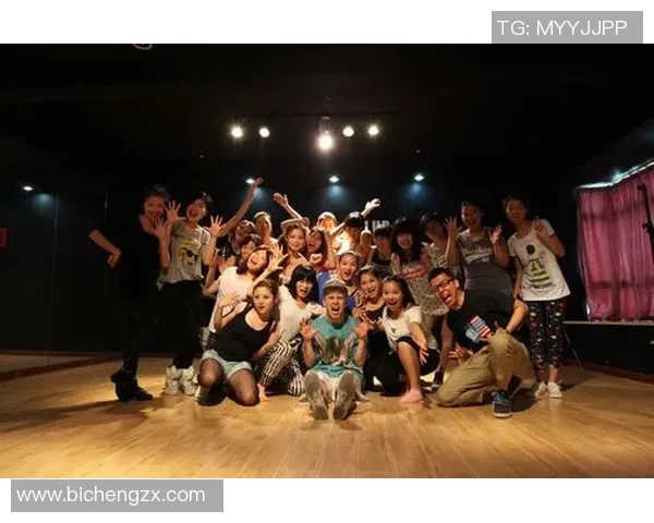 成都街舞队在耐力挑战中创下新高引领全国街舞热潮